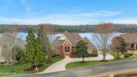 130 Towhee Dr, Vonore, TN 37885
