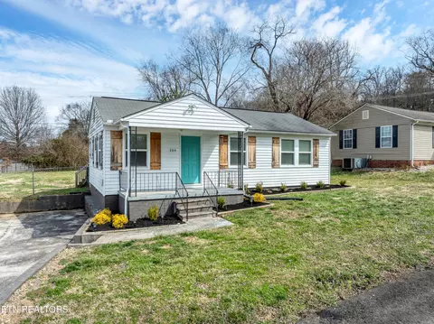 304 Norris Ave, Maryville, TN 37804