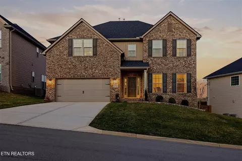 8735 Yellow Aster Rd, Knoxville, TN 37931