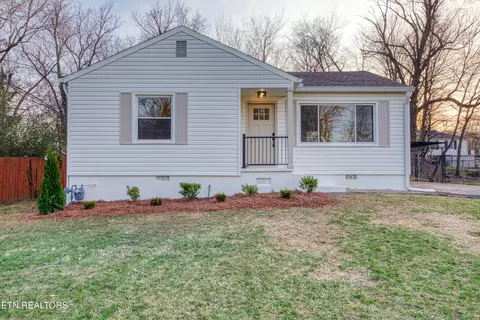503 Elmira Ln, Maryville, TN 37804