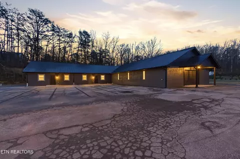 140 Tarwater St, Rockwood, TN 37854