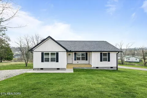 114 Brook Ln, La Follette, TN 37766