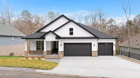 115 Ootsima Way, Loudon, TN 37774