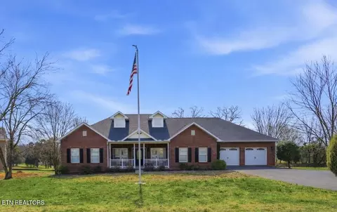306 Constellation Ln, Kodak, TN 37764