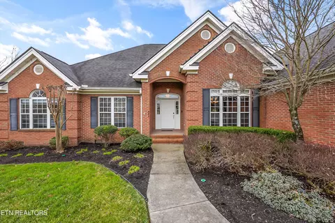 1443 Aberdeen Dr, Alcoa, TN 37701