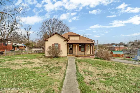 801 N C St, Lenoir City, TN 37771