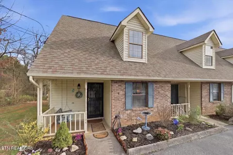 1104 Andrewbrook Ln, Knoxville, TN 37923