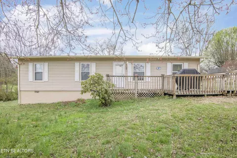 717 Bernard Ave, Rockwood, TN 37854