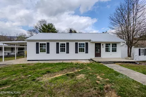 310 Carroll Dr, Harriman, TN 37748