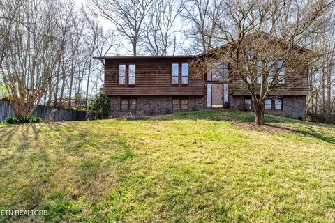 9924 Sierra Vista Ln, Knoxville, TN 37922