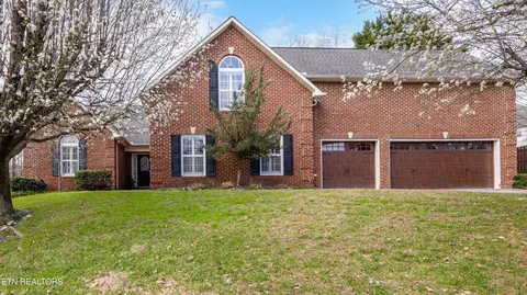 1407 Willow Field Ln, Knoxville, TN 37931