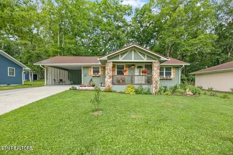 137 Jasper Dr, Crossville, TN 38558