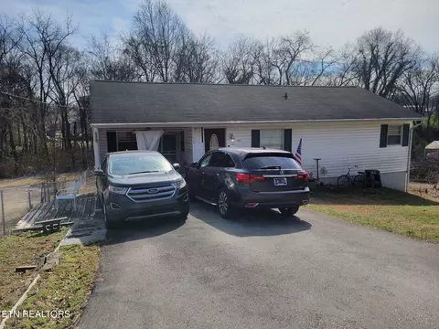 1102 Brookside Ave, Maryville, TN 37804