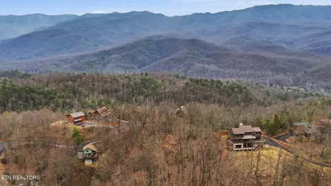 Mathis Hollow Rd, Gatlinburg, TN 37738