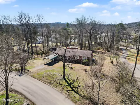 165 Cedar Crest Ln, Friendsville, TN 37737