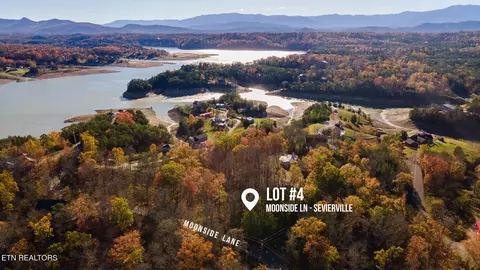 Moonside Lane, Sevierville, TN 37876