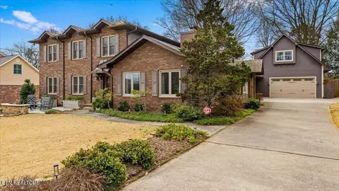 111 Chancellors Ln, Knoxville, TN 37934