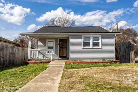 2217 Mccroskey Ave, Knoxville, TN 37917