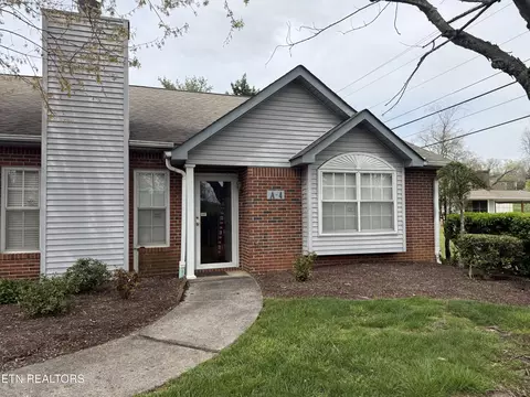 805 Cedar Ln #A4, Knoxville, TN 37912