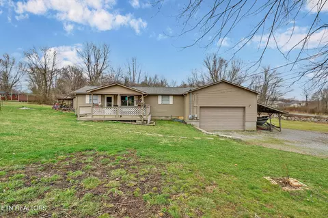 325 Highland Dr, Crossville, TN 38572