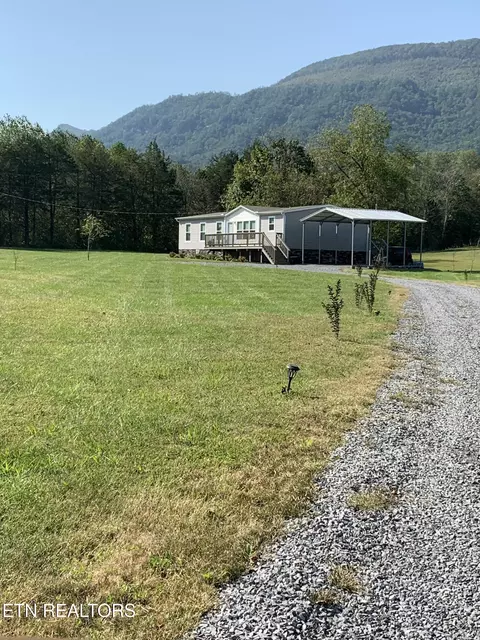 590 Mcgaha Chapel Rd, Cosby, TN 37722