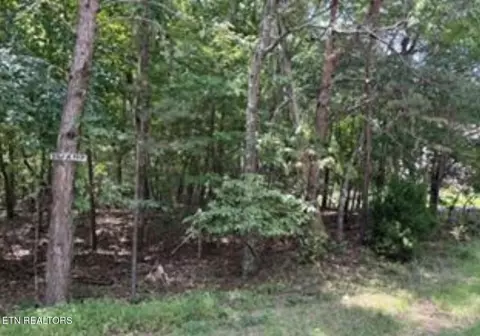 125 Lechmere Dr, Crossville, TN 38558