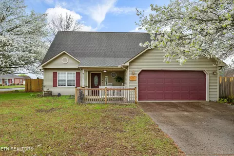 7605 Applecross Rd, Corryton, TN 37721