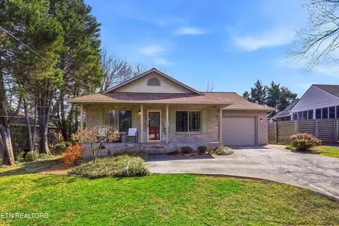 2816 Fairmont Blvd, Knoxville, TN 37917