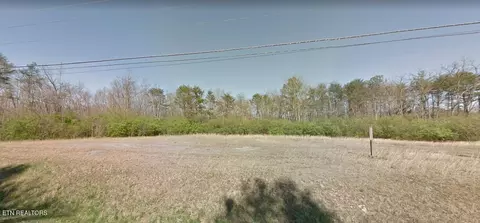 S Main St, Crossville, TN 38555