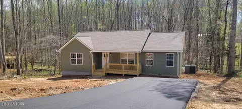 478 Hickory Ln, Sparta, TN 38583