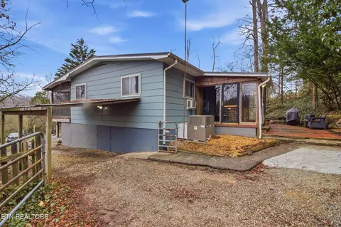 353 E Wolf Valley Rd, Heiskell, TN 37754 photo 29