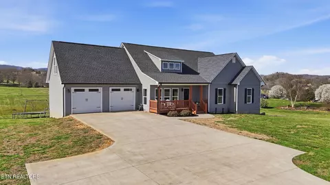 806 River Dr, Blaine, TN 37709