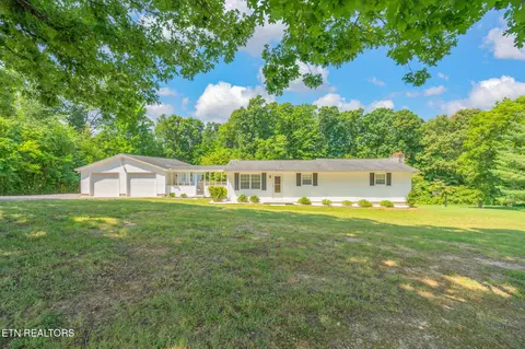 8107 Conner Rd, Powell, TN 37849