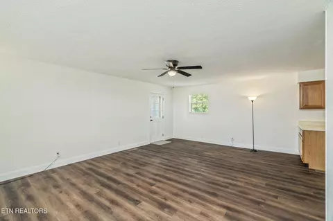 8107 Conner Rd, Powell, TN 37849 photo 10