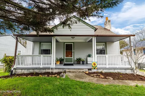 2521 Seymour Ave, Knoxville, TN 37917