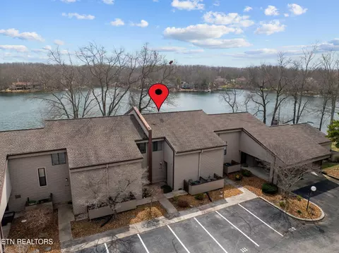 112 Lakeshore Cir #111, Crossville, TN 38558