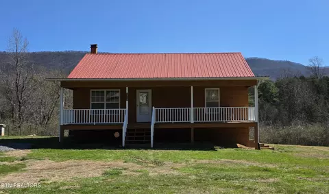 1719 Old Piney Rd, Maryville, TN 37803