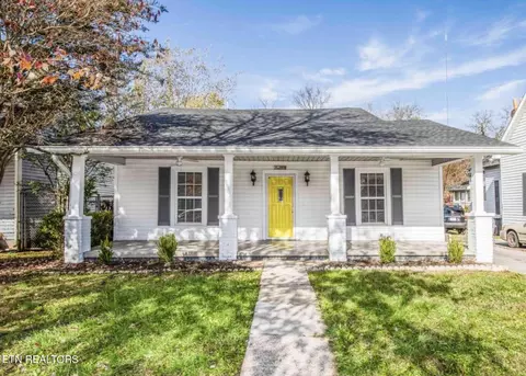 319 E Burwell Ave, Knoxville, TN 37917