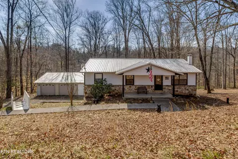 521 Sourdough Hollow Rd, Kodak, TN 37764