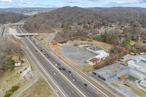 2814 Dresser Rd, Knoxville, TN 37920