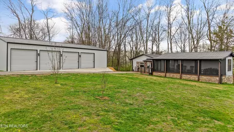 1197 Johnson Rd, Seymour, TN 37865