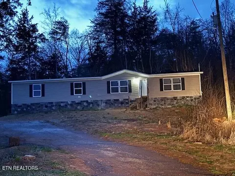 3360 Fernwood Rd, Morristown, TN 37813