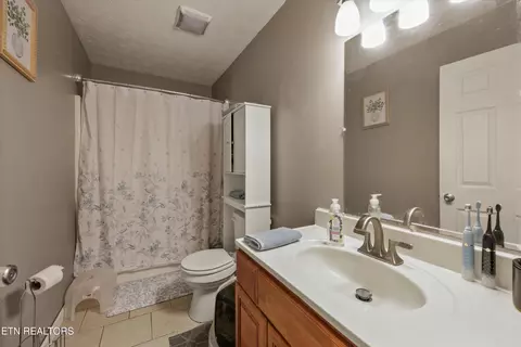 Bath - 1306 Tabitha Dr, White Pine, TN 37890 photo 1 of 2