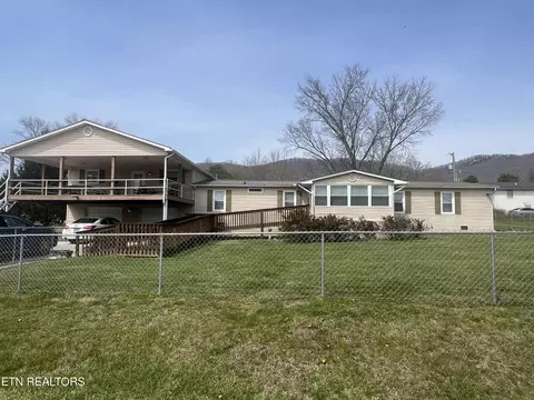 205 Ellison Rd, La Follette, TN 37766