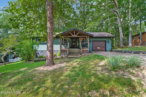 106 Jasper Dr, Crossville, TN 38558