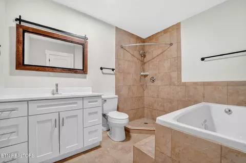 Bath - 1050 Briar Ct, Talbott, TN 37877 photo 9 of 9