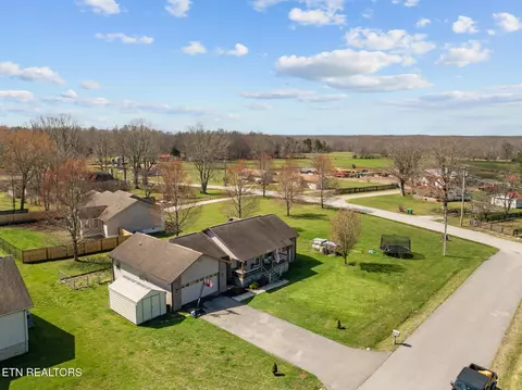 34 Lakyn Dr, Crossville, TN 38571