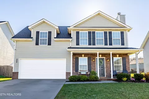 3328 Song Sparrow Dr, Maryville, TN 37803