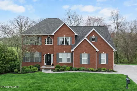 268 Windstone Blvd, Powell, TN 37849