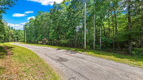 little place, Monterey, TN 38574